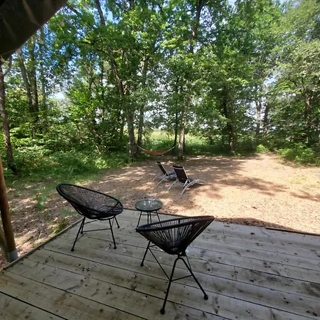 Tente Des Bois Rouffignac Saint-Cernin